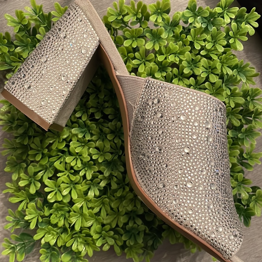 Charles David Formal Rhinestone Crystal Chunky heels